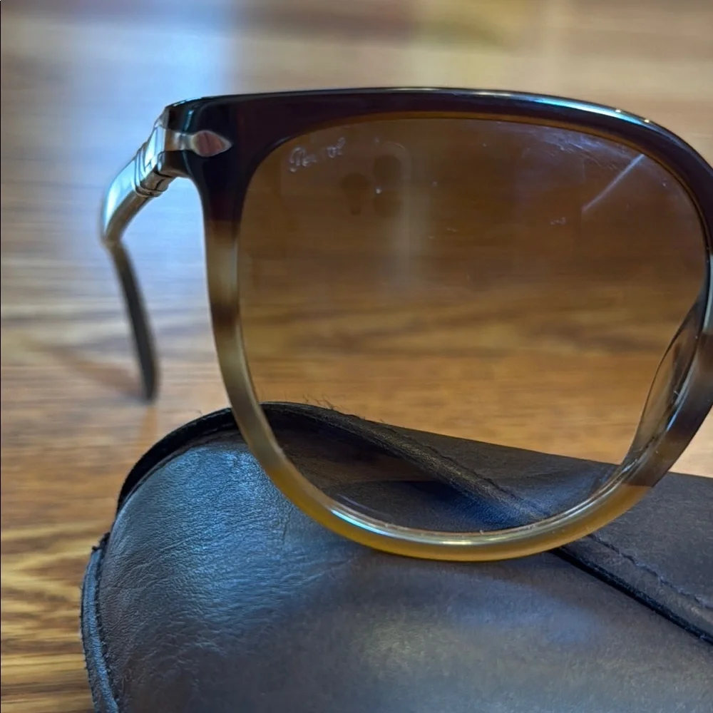 Persol 3226S Tortoise Shell Sunglasses with Case
